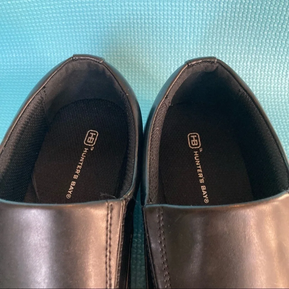 Hunter's Bay men's shoe size 8 slip ons Black